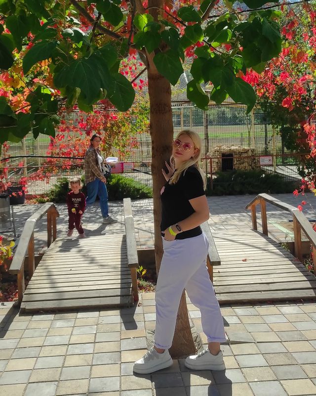__moriss__ в LOOKY. #солнечныйдень,#осень,#взаимныелайки,#крым,#паркразвлечений,#зоопарк,#молодаясемья,#отдыхнаприроде. Осень 🍂
.
.
.
.
.
....