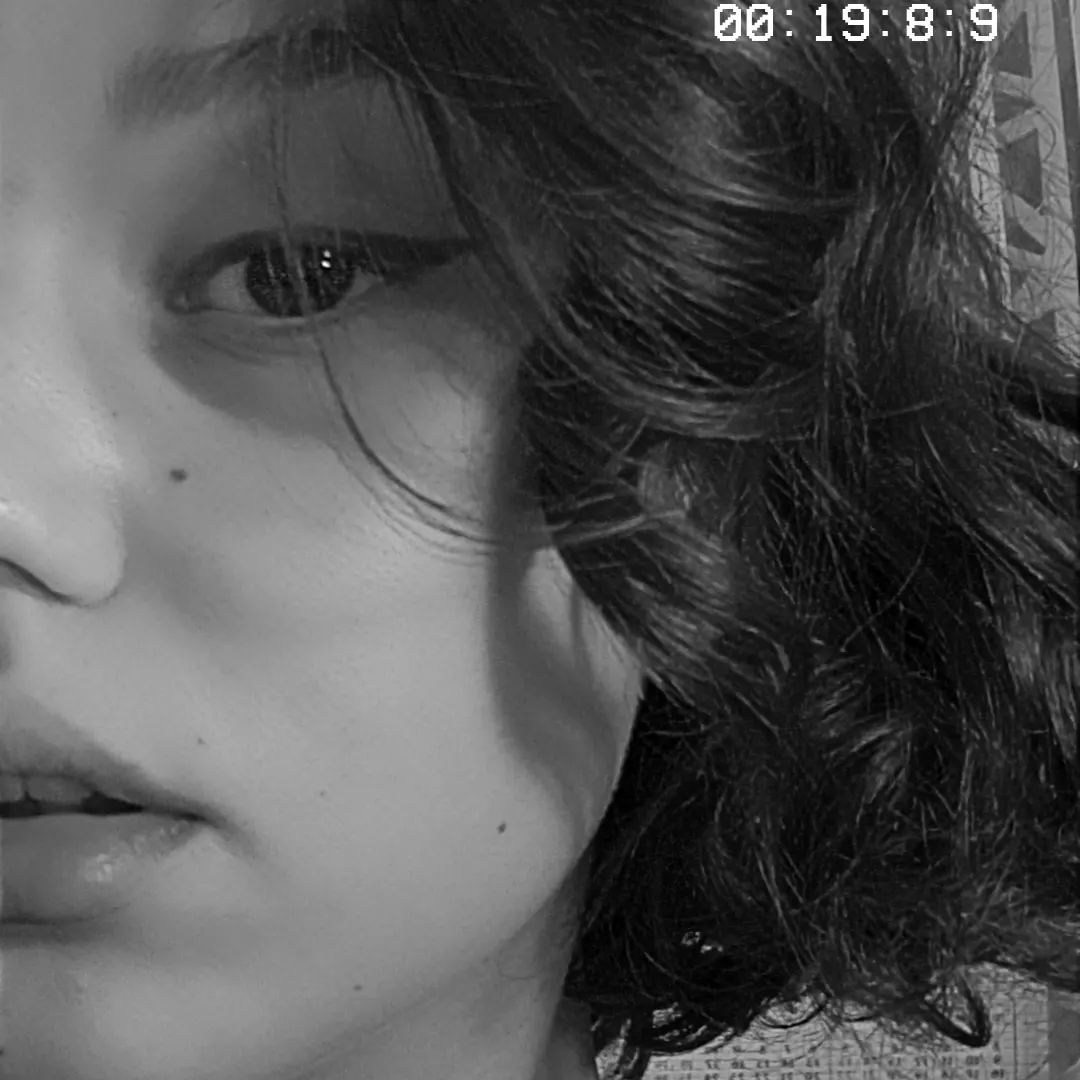 arinaaa_gamer in LOOKY. . 🌃🌑