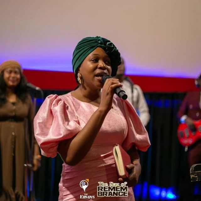 foli.kem в LOOKY. #rccgtheenvoysvi,#rccgtheenvoys,#trustgod,#dontsettleforless,#believeongod. Hello Everyone!

- I...