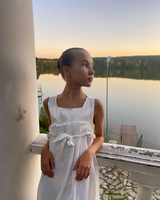 viktoria_kuzmina2012 в LOOKY. #prettygirl#ballerina#victoria🤍. It's autumn. It's ti...