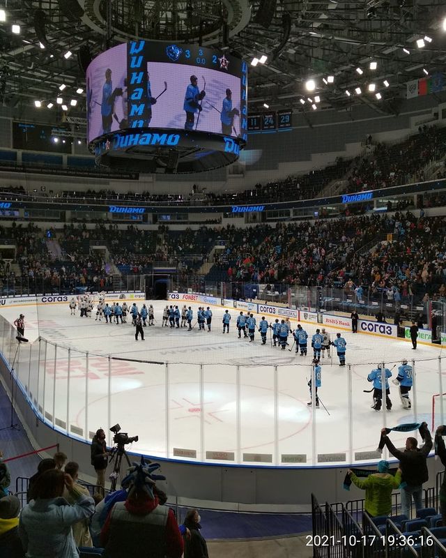 HockeyDM в LOOKY. #DinamoMinskHC,#AdmiralVladivostok,#KHL,#HockeyFans. 17-10-2021 #DinamoMi...