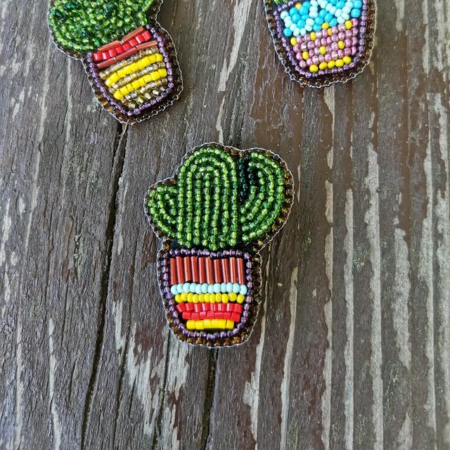 rukami_mary в LOOKY. #брошиMary_SY#рукоделие#handmade#etsy#броши#брошиизбисера#красотасвоимируками#наширукинедляскуки#творение#творюивытворяю#кактусы#кактус#лето#мексика#cactus#mexico#summer#творим#делаемброши. Ох, уж эти кактусы!
...