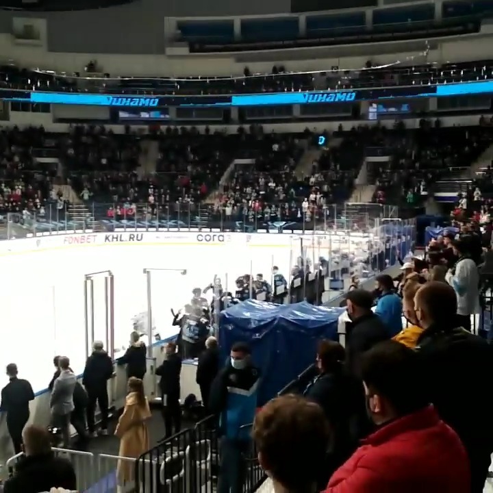 HockeyDM в LOOKY. #KHL,#,#DinamoMinskHC,#BarysNurSultan,#HockeyFans. @yulia__leonovich 🐹...