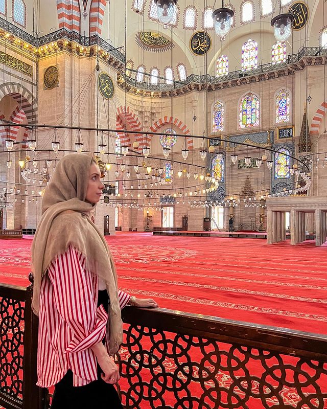 aliya_bazeeva в LOOKY. #mustvisit:,#Сулеймание,#Султанахмет,#рекомендасьон.,#Айя-София,#Стамбул. А вы можете предполо...