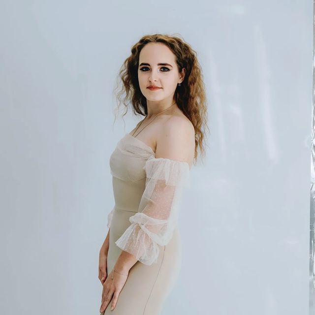 viktoria_valtersen в LOOKY. . ✨🤍