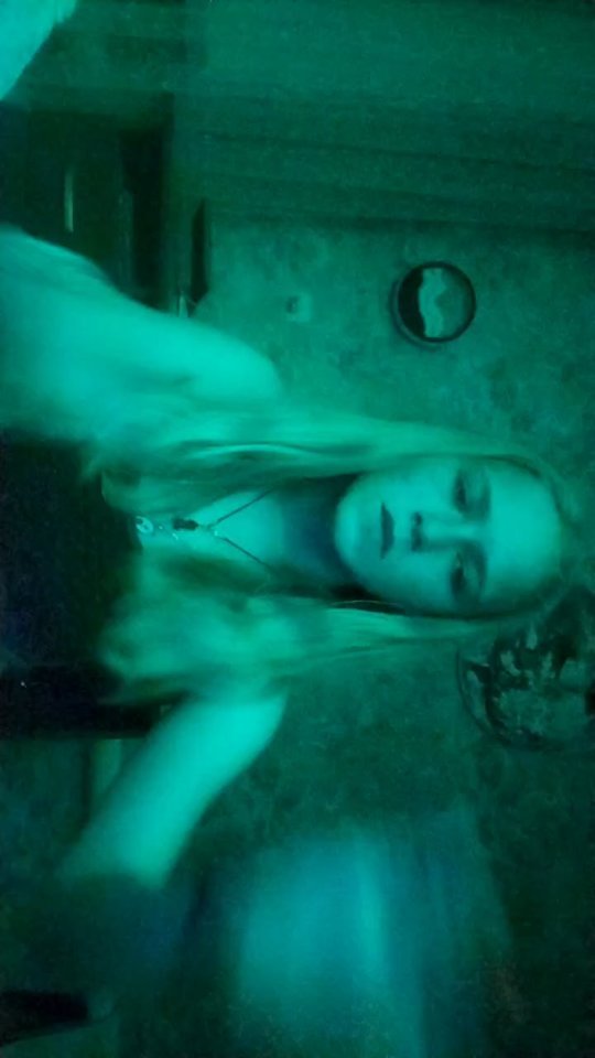 dashuka_228_ in LOOKY. . null