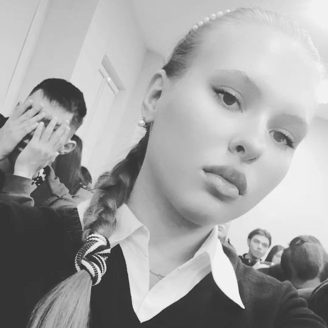 _lidiemery в LOOKY. #girlsday,#me,#beautiful,#lady,#ladies,#ladiesnight,#woman,#womancrushwednesday,#women,#followme,#instagood,#instalike,#instagirls,#instagramanet,#instatag,#russianwomen#likesforlike#likes#selfie#me#фото#селфи#beautifulgirls#selﬁe#self. 😂😂😂😂😂 я с серьё...