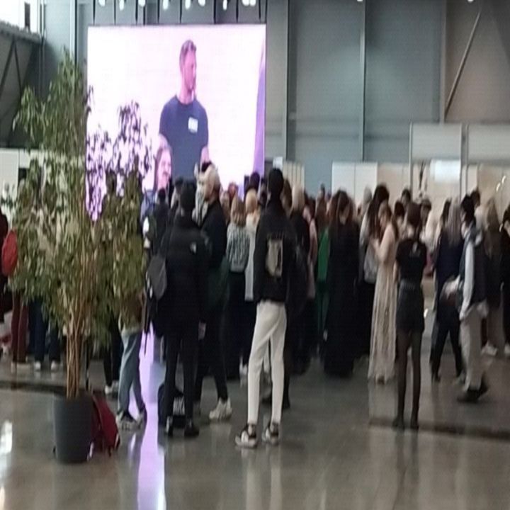 lizzz_zzzaaaaa в LOOKY. . Этот вайб на чемпион...