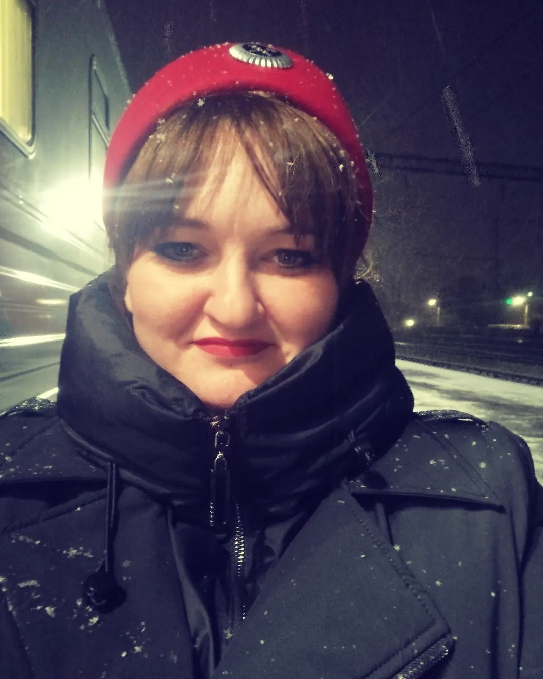 romashe4ka2212 в LOOKY. . А где-то уже снег......