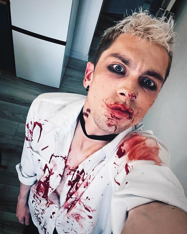 maxon_1st в LOOKY. #singer,#drummer,#музыкант,#барабанщик,#selfie,#селфи,#photo,#фото,#хэллоуин,#halloween,#halloweenmakeup,#halloweencostume,#blood,#кровь,#horror,#fear,#вампир,#style,#образ,#стиль,#клип,#clip,#autumn,#осень,#october,#октябрь,#2023. Happy Halloween 👻🎃...