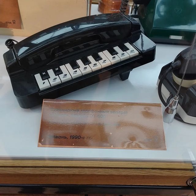 user_nsta108 в LOOKY. #old. This is a Piano Tele...