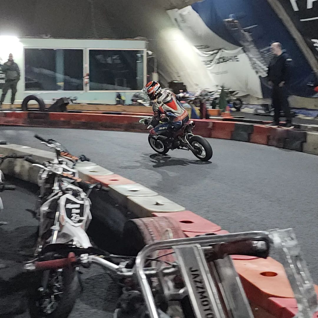 Открыла для себя новый вид спорта 🏍
#трековаяезда
#питбайк