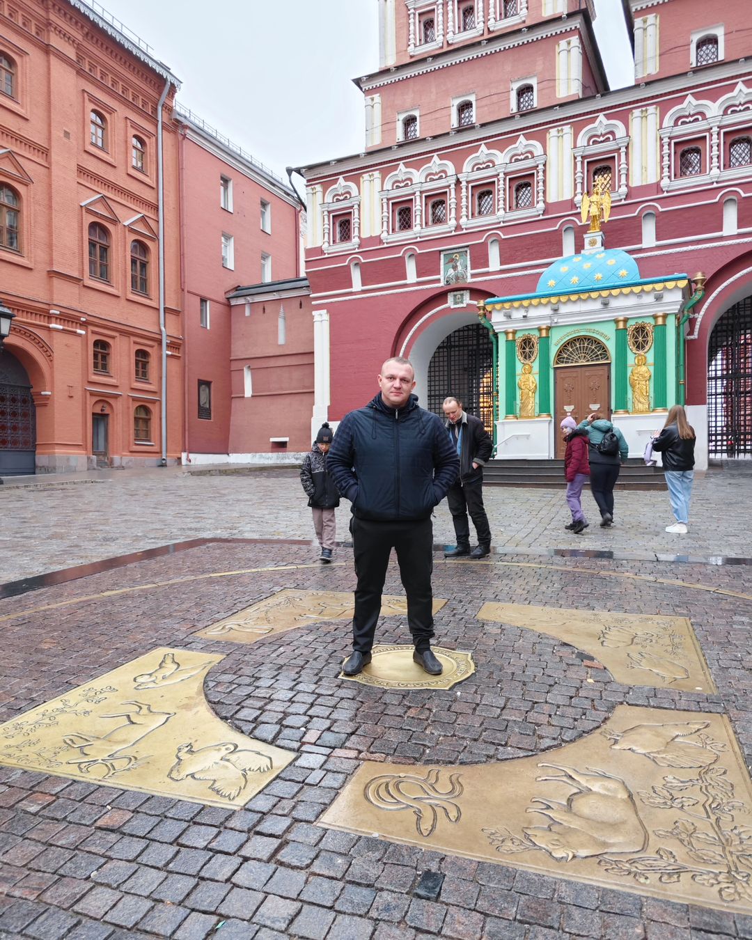 Александр Шароватов в LOOKY — публикация