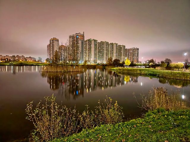 shurina_tin в LOOKY. #мои_фото_shurina_tin,#санктпетербург,#санкт_петербург,#ночнойгород,#питер,#ночнойпитер,#купчино,#купчинскиекарьеры,#жксофия,#ночь,#город,#огни,#огниночногогорода,#озеро,#отражение,#ночныеогни,#saint_petersburg,#piter,#nightcity,#nightcitylights,#lake. _
Застывшее мгновени...