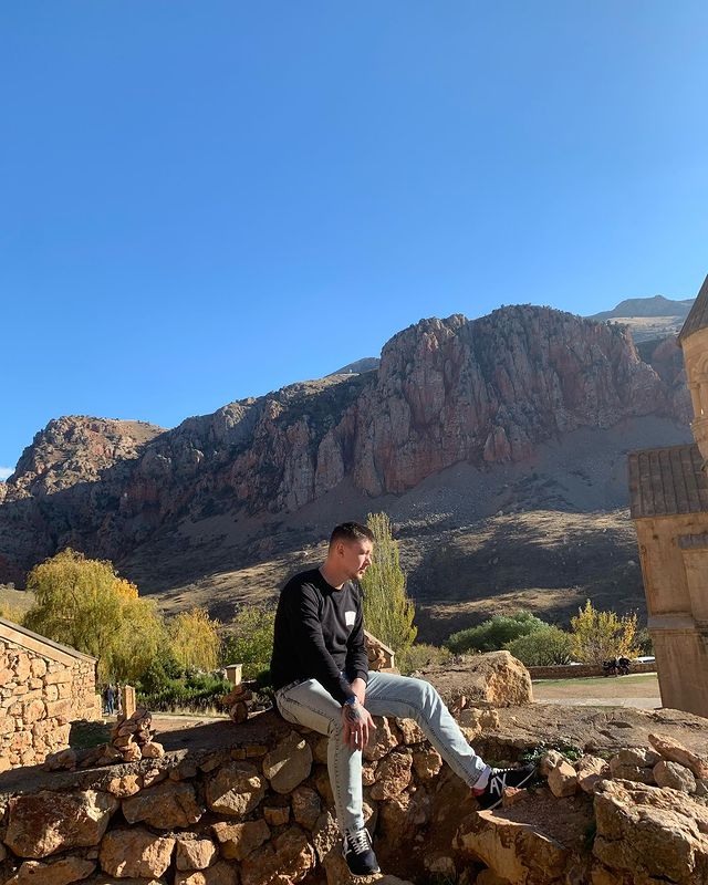 Zonov_Official в LOOKY. . Не теряйте, все хоро...