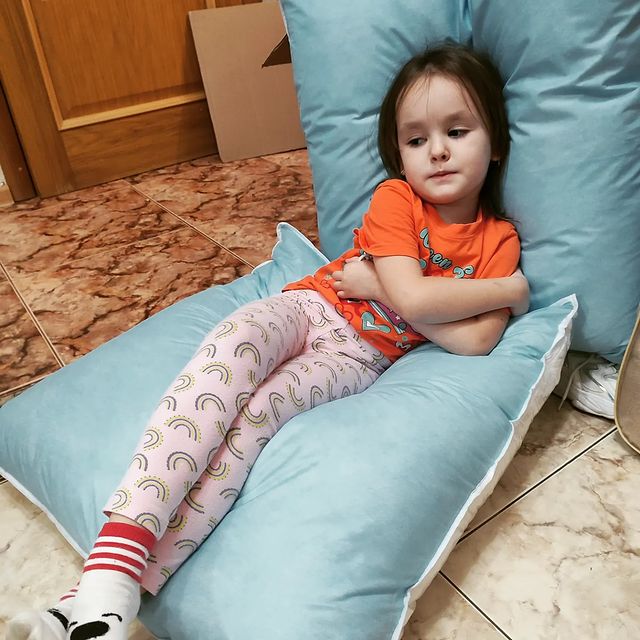 ilsichkamaria в LOOKY. #каролевалебединыхподушек#алиса#лебединоваяподушка#дома. #каролевалебединыхпо...