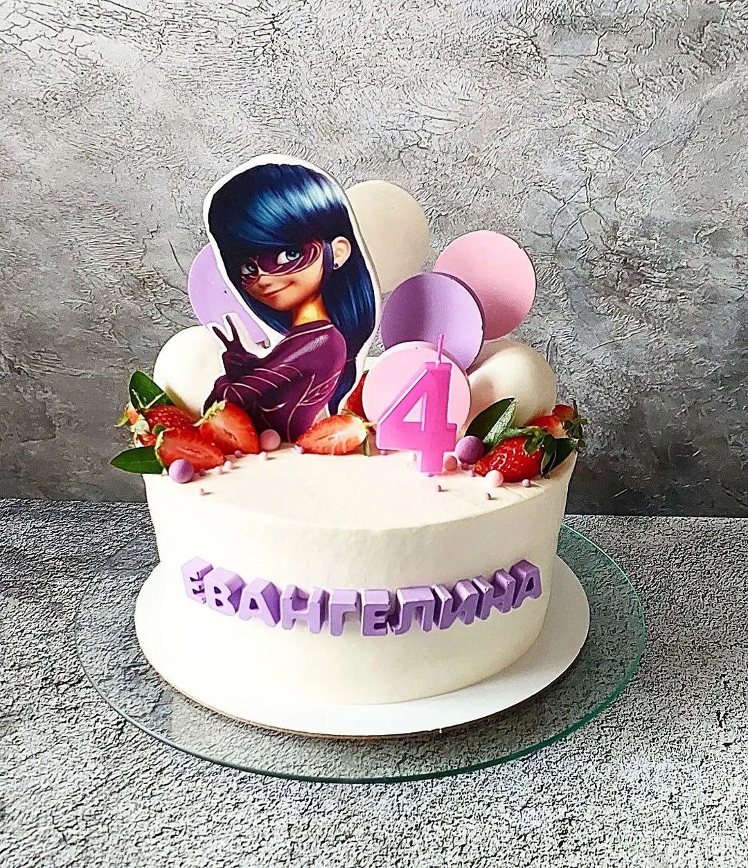 vinogradova_cake_ в LOOKY — #тортназаказ#торт #капкейки#тортбезмастики #тортнаденьрожден