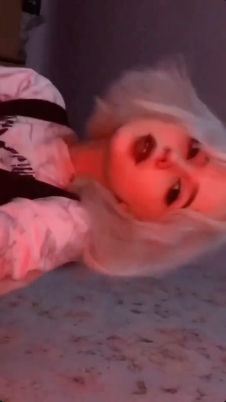 skrold_ в LOOKY. . Девочка которая хоте...