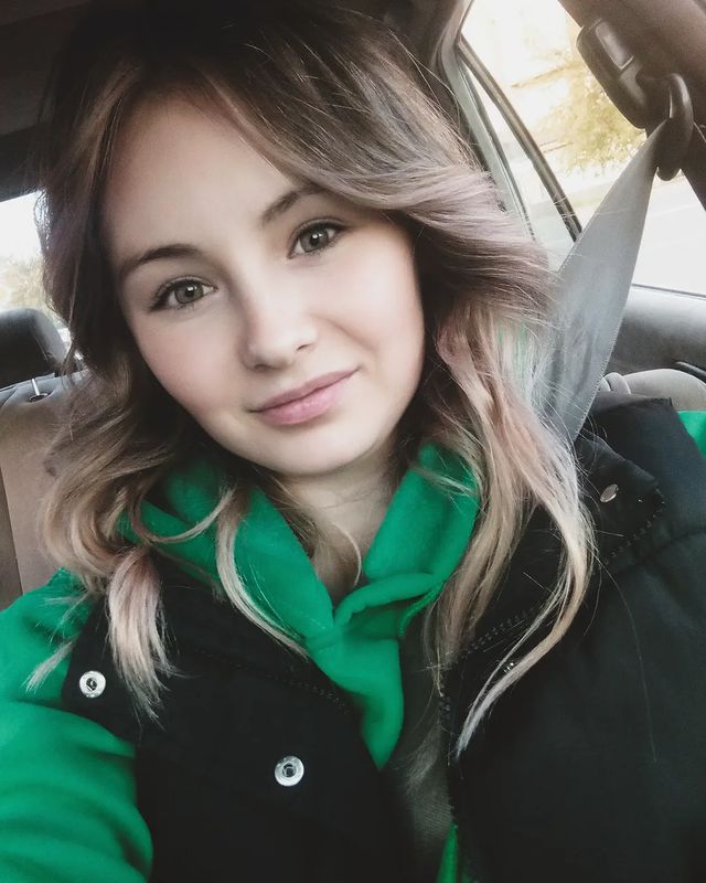 lina_21.06_ в LOOKY. . null