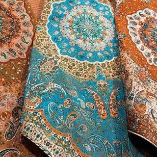 Lora Shermini в LOOKY. . Что-то по ирански)