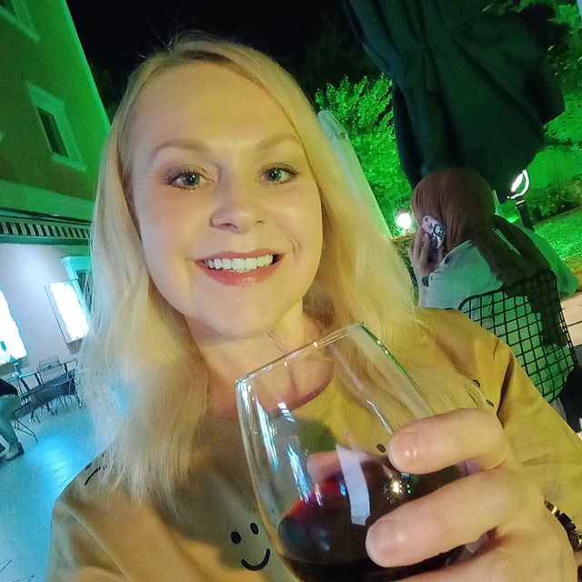 blondjustblond в LOOKY. . null