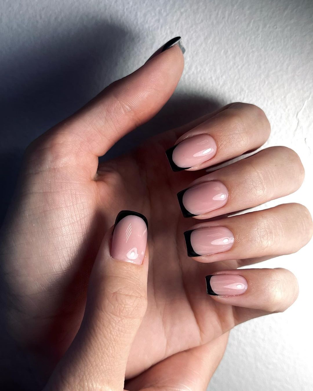 si_nails_ykt in LOOKY. #маникюр,#маникюрякутск,#гельлак,#наращиваниеногтей,#якутск,#аппаратныйманикюр,#педикюр,#педикюрякутск,#шеллак. Маникюр - это способ...