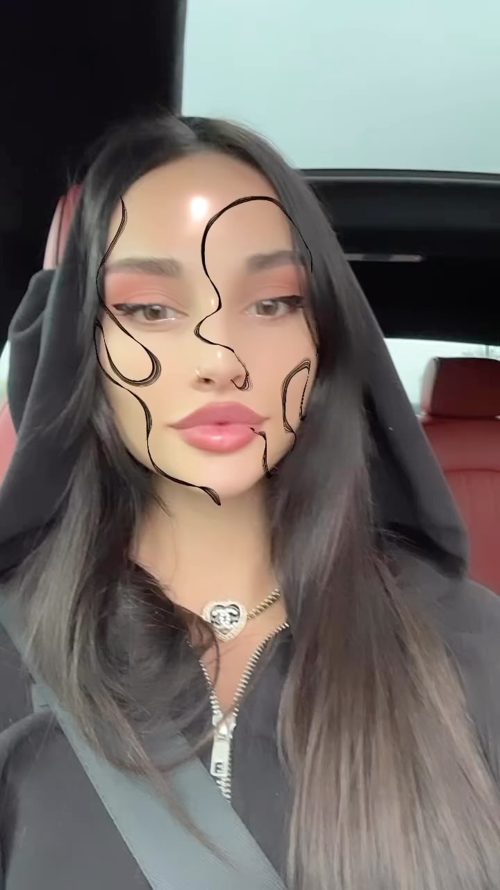 kossmosssanna in LOOKY. . null