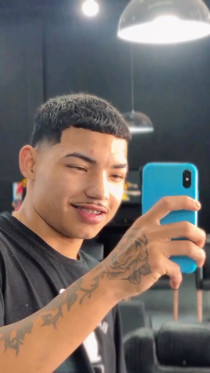 Yure Martins в LOOKY. #viral,#explore,#humor. Promiti🙅🏻🥵#foryou...