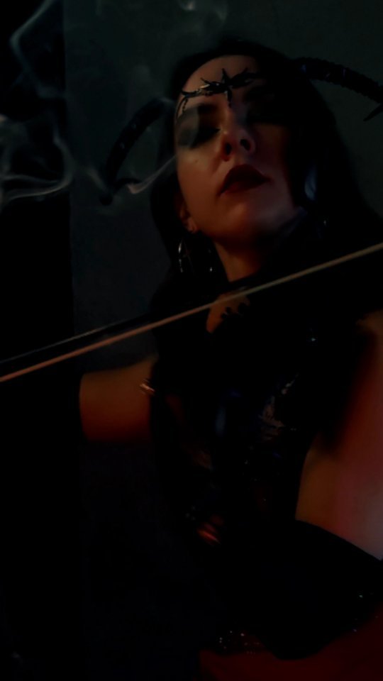 rati_show.official в LOOKY. #techno,#cyperpunk,#violin,#coverviolin,#cover,#electronik. Привет, мы RatiShow!...