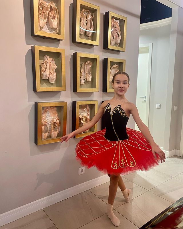 viktoria_kuzmina2012 в LOOKY. #ballet,#dance,#балет,#dancer,#russia,#choreography,#ballerina,#love,#dancing,#балерина,#song,#dancers,#happy,#flexible,#dancelife,#dancehall,#flexibility,#fun,#dancefloor,#dancerecital#фото#photo,#красиваядевочка🫶🏻. ✨💕
.
.

#ballet #da...