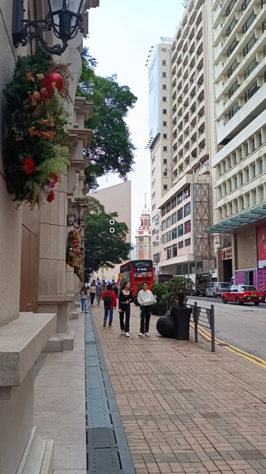masha_wkir в LOOKY. #hk,#hklife,#hkdaily,#hk,#chinese,#china,#followers,#xmas,#liketime,#like,#travel,#гонконг,#китайскийязык,#китай,#путешествия,#путешествие,#жизньзаграницей,#жизньвкитае,#жизньвгонконге,#мегаполис,#подписка. HK Xmas 🎄
.
.
.
.
....