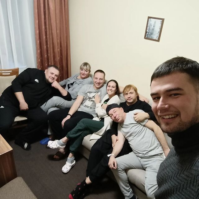 Виктор Бандо в LOOKY. #москва,#вднх,#tmnt_zabava,#frolov_aleksandr03. Хорошо сидим) Гастро...