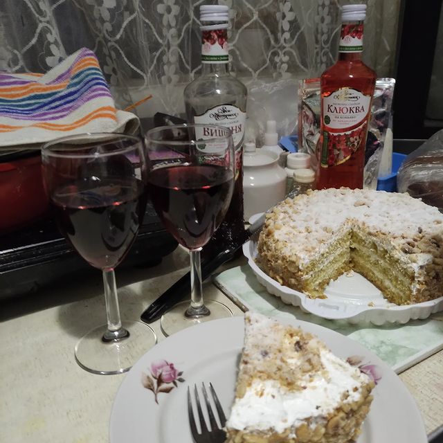 andrewtishkin в LOOKY. #настойки,#торт,#СарапульскийЛВЗ. Сравниваю сарапульск...