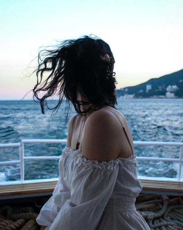 carrlinab в LOOKY. #mermaid,#siren,#aesthetic,#photoideas,#crimea,#sea,#ocean,#fullmoon,#waternymph,#seashell,#pearls,#pearlnecklace,#moonvibes,#waterphotoshoot,#sirenphotoshoot,#mermaidphotoshoot,#waterelement,#mermaidsoul,#h2ojustaddwater,#seacore,#lifestyle,#seawitch,#curlyhair,#fyp,#water,#wateraesthetic,#sirencore,#sirencoreaesthetic,#mermaidcoreaesthetic,#mermaidcore. #mermaid #siren #aes...