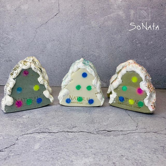 sonata_excl в LOOKY. #мылоснуля,#натуральноемыло,#мыловподарок,#шелковоемыло,#новыйгод,#подарок. Мыло «Ёлочка»
 
Нату...