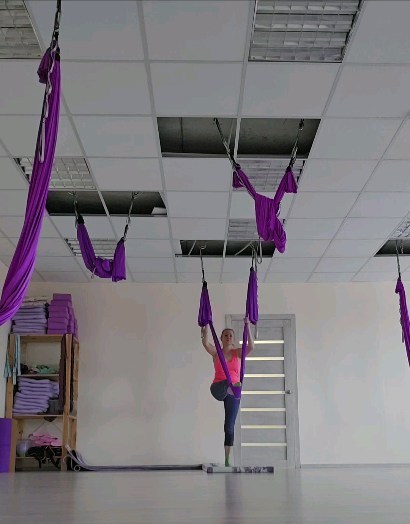 malina_livionok в LOOKY. #flyyoga,#flyfitness,#фитнесвгамаке,#аэростретчинг,#йогаввоздухе,#растяжка,#спортивнаяя_alishka,#фитнесввоздухе,#йогавгамаках,#антигравити,#antigravity,#icanfly,#aerialsilk,#воздушнаяакробатика,#подвеснойфитнес,#airstretching. Содержите тело в так...