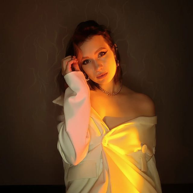 katerina_fennec в LOOKY. #photoshoot,#girl,#shine. Быть собой 🌑🌞
.
.
...