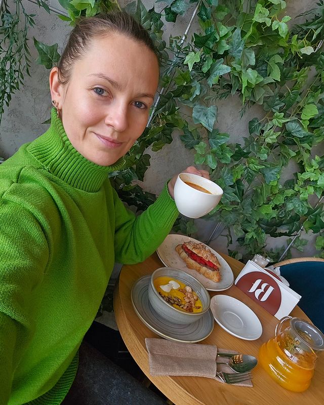 malina_livionok в LOOKY. #brunchtime,#selfdating. Между делами важно к...