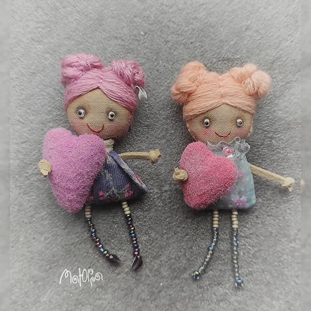 maurra_craft в LOOKY. #брошь,#заказ,#броши,#текстильнаяброшь,#тильда,#купитьподарок,#купитьброшь,#куколка,#чтомодарить. #брошь Лялька

В сос...