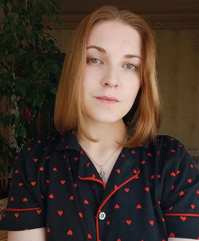 Ульяна Иконопись  Вышивка в LOOKY. . На домашнем🤎