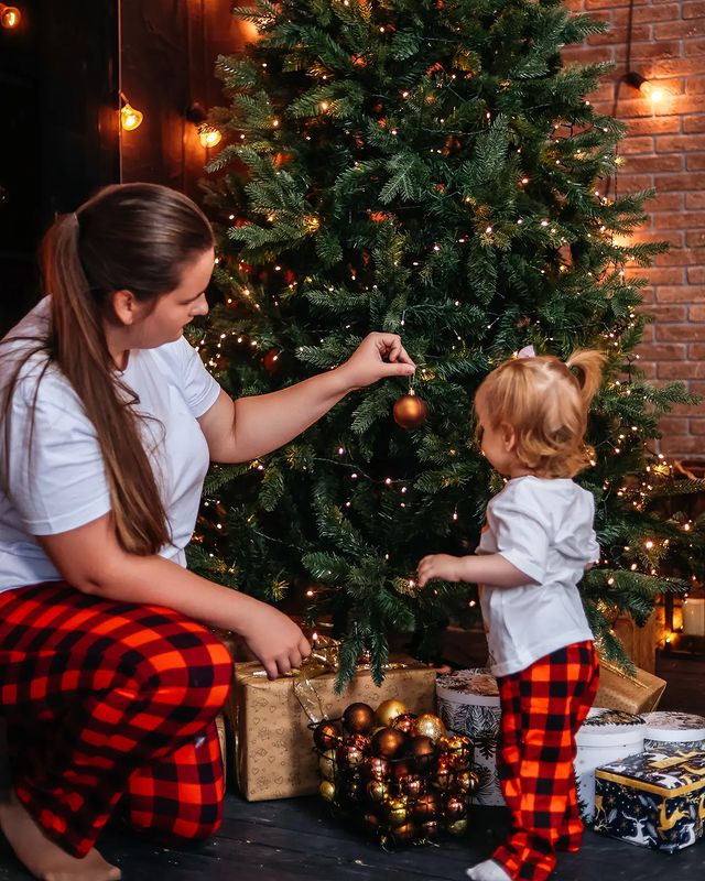 alina_khramkova в LOOKY. #happynewyear,#newyear,#семейнаяфотосессия,#семья,#мамаидочка,#мамадочки,#mothergirl,#mother,#girl,#newyear2024,#happynewyear2024,#счастливогоновогогода. В преддверии Нового ...