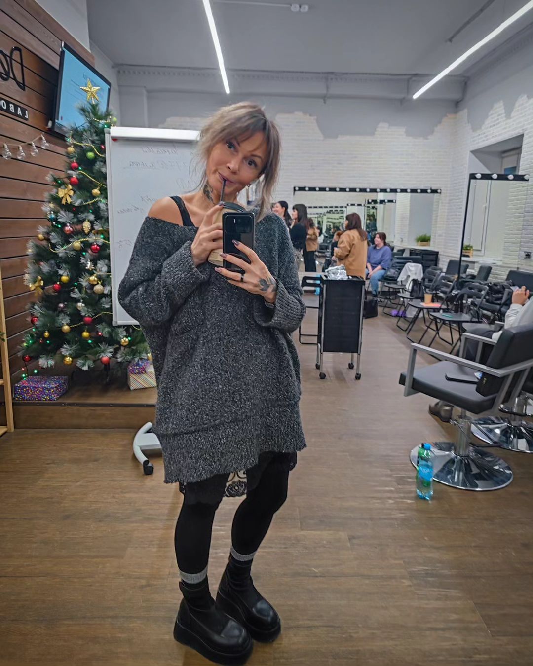 Знаний много никогда не бывает! 
Что то вспоминаешь, что то обновляешь, процесс бесконечный в нашей сфере...