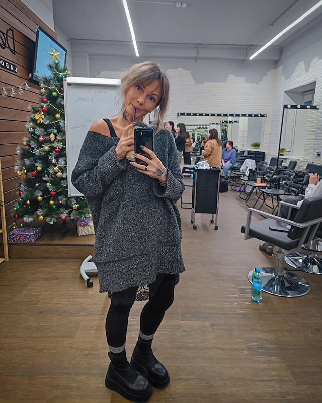 arthair_official_yanashamara в LOOKY. . Знаний много никогда...