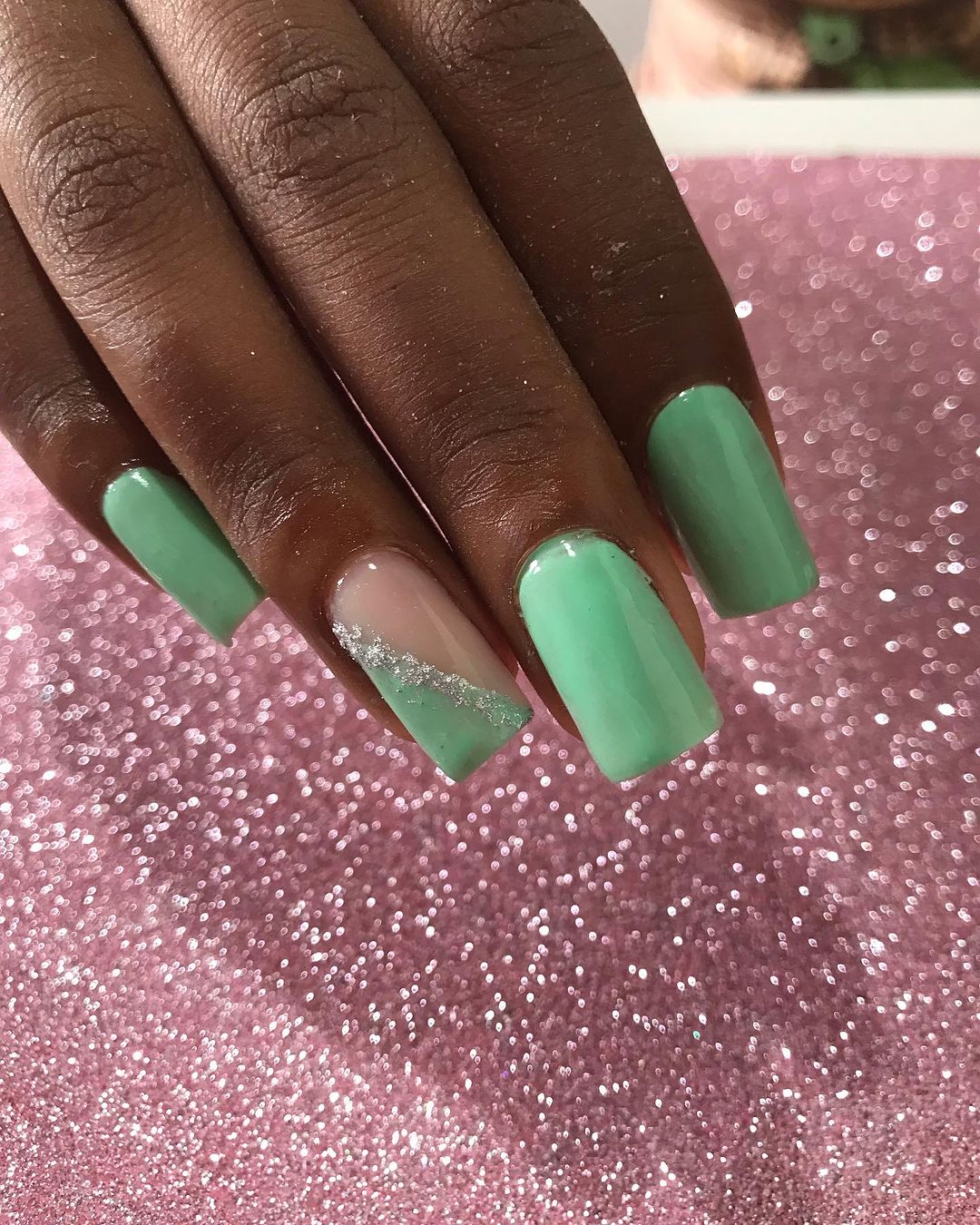 raquelbrazdesignerdeunhas in LOOKY. . Alongamento de unhas...