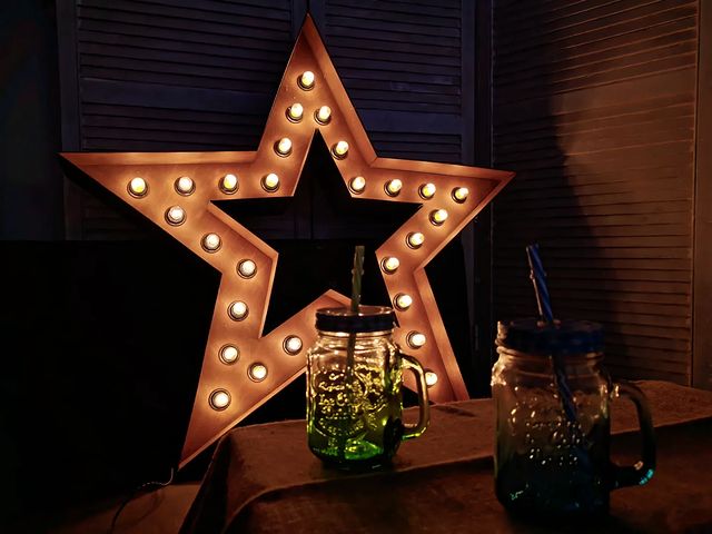 24__lite в LOOKY. #новыйгод#праздники#свечи#гирлянды#украшениедомов#иллюминация#зима#уют#освещение#. Кто еще об этом не н...
