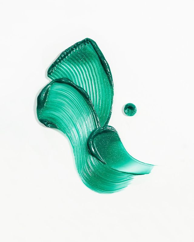 photoxonika в LOOKY. #свотчгазм,#macro#swatches#mascaraswatch#photomascara#productphotography#productphotographer#texturedpainting. 🎨 Композиция из сво...