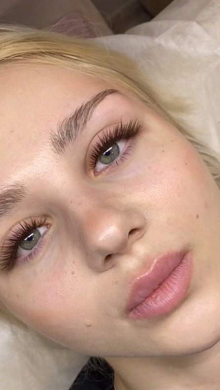 studio.lashart в LOOKY. #ресницы,#брови,#опытныемастера,#ногти,#маникюр,#сургут. #ресницы #брови #опы...