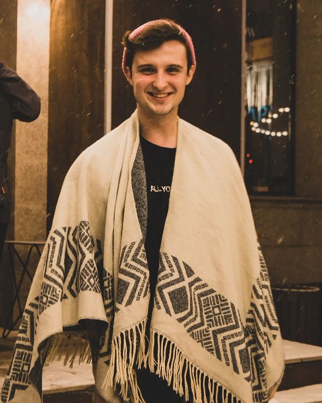 oleg_lll_ in LOOKY. #photo,#photography,#winter,#winterphotography,#boy,#barista,#lighting,#lightboy,##loveboy,#snow. Winter coming ❄ #pho...