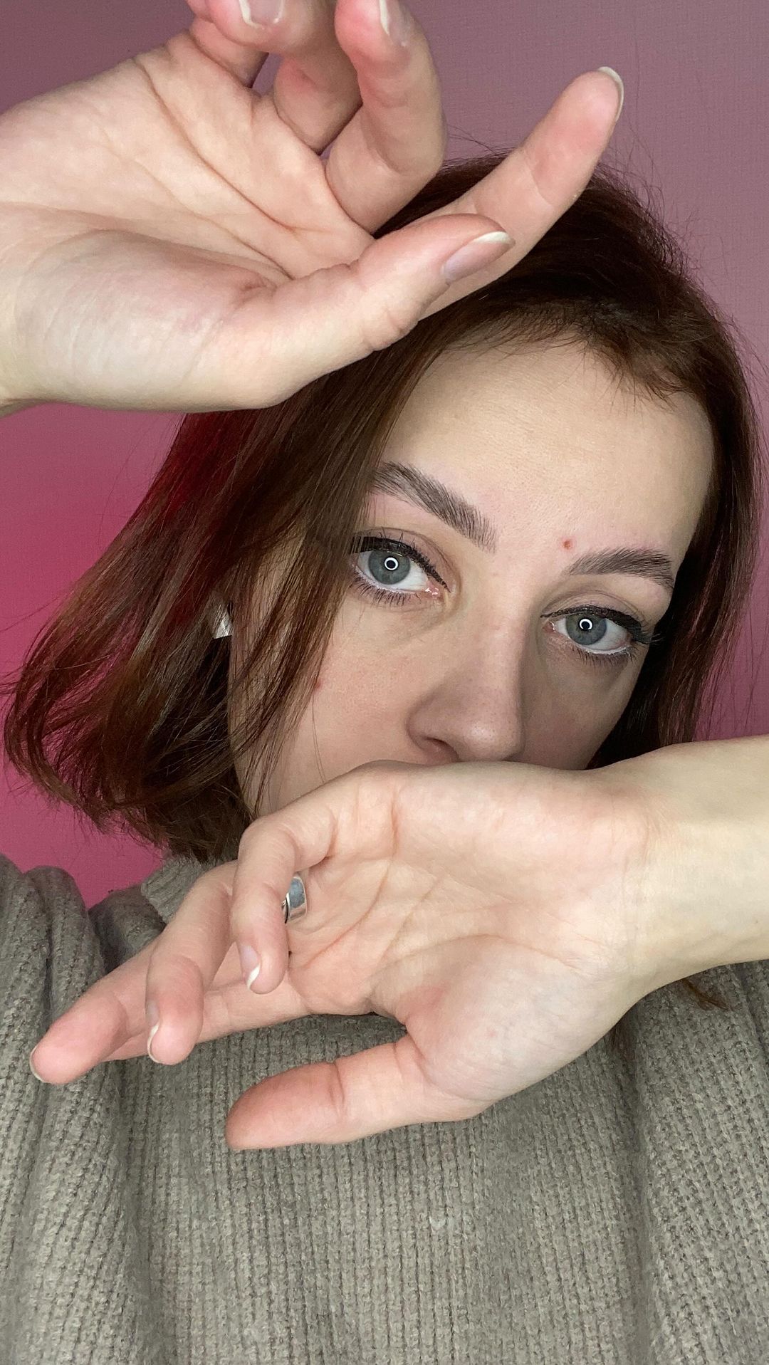 kissssssssuuuull в LOOKY. #бровиспб,#ламинированиебровей,#коррекциябровей,#окрашиваниебровей,#бровистспб,#приморскийрайон,#мастербровист,#рилстренды,#рилс,#топрилс,#видеорилс,#запись,#запись📲,#красивыеброви,#уходзасобой. Привет 👋 
Я тот сам...