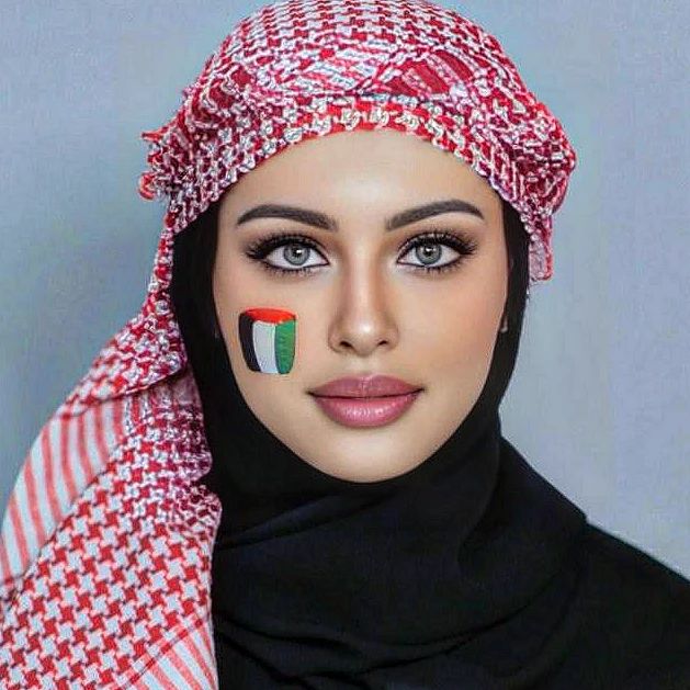 Lora Shermini в LOOKY. #free🇵🇸. Привыкается...

Уже,...